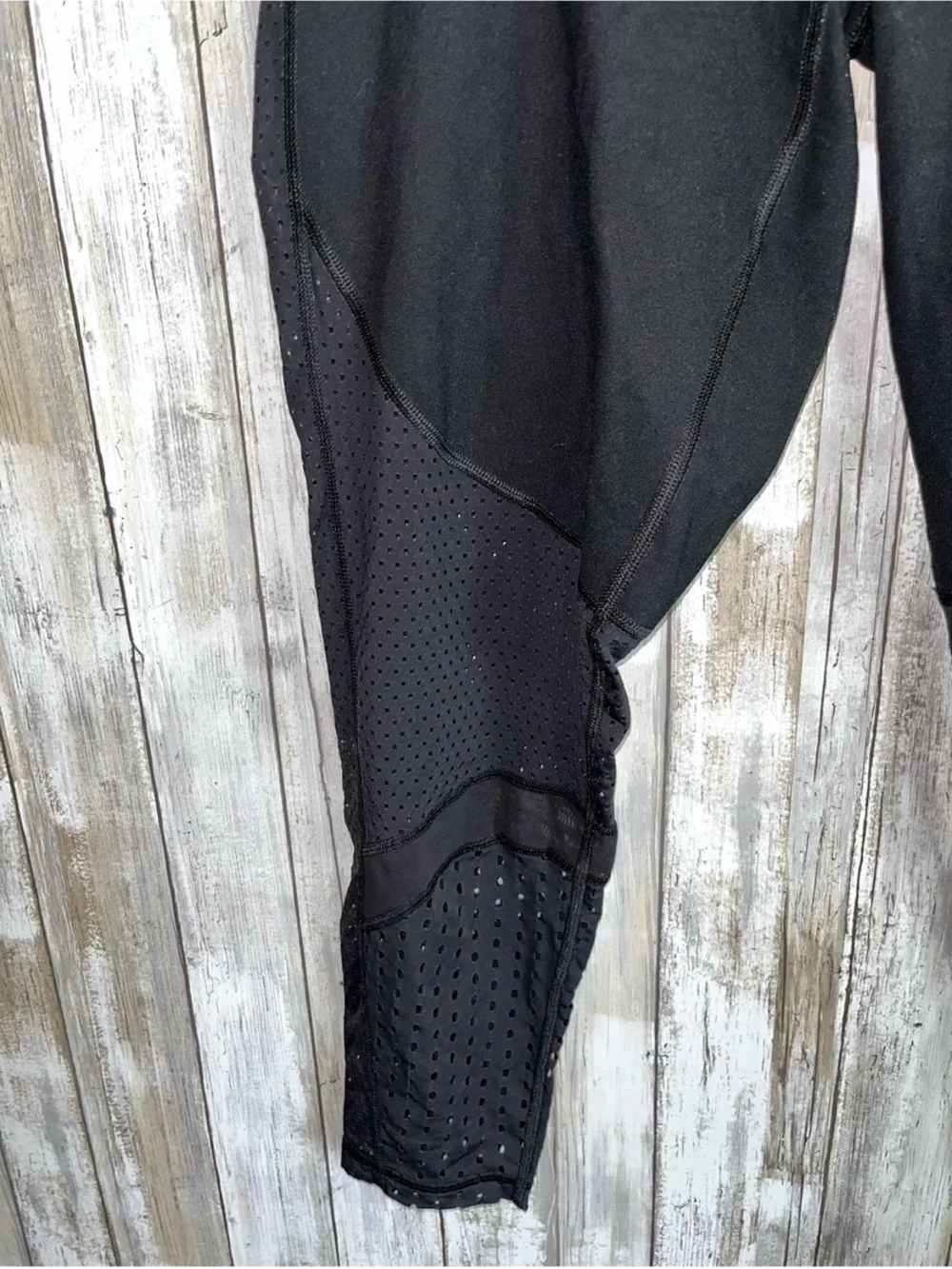Victoria Sport High Rise Mesh Panel Leggings XL Black Cropped Workout - Picture 2 of 6